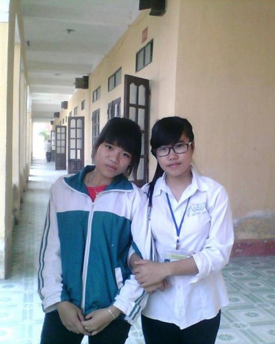 Trịnh hà Hot girl12a Thpt ta uyen (2011-2014)