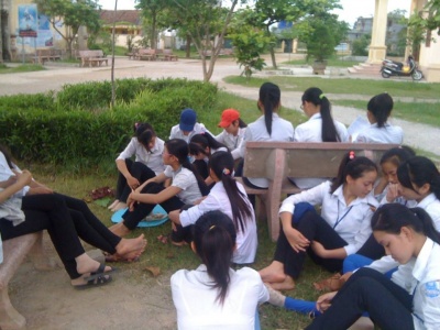 12a thpt tạ uy&ecirc;n 2011-2014